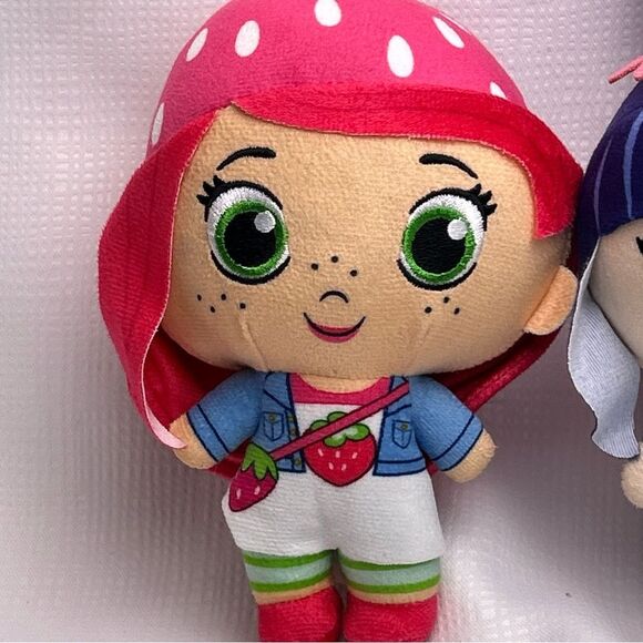 Blueberry Muffin & Strawberry Shortcake, Berry In The Big City Stuffed Dolls Lot - Picture 2 of 8